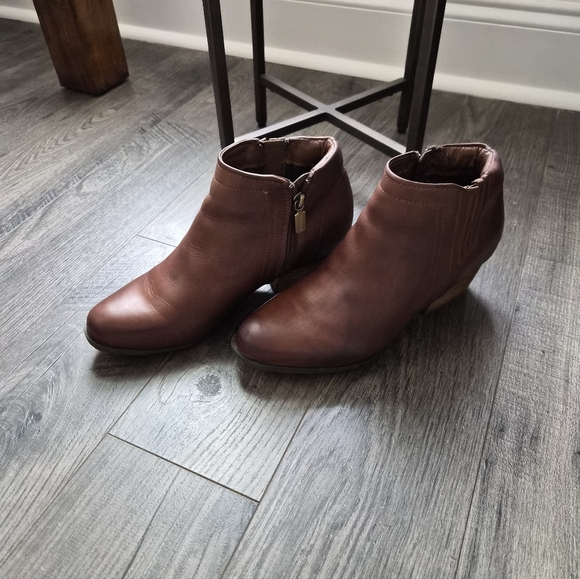​Blondo Valli 2.0 Brown Leather Waterproof Ankle Boots Women's Size 8M - Picture 5 of 8